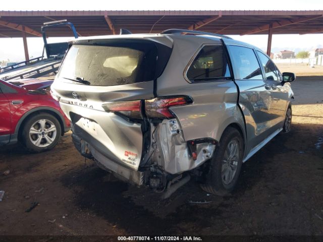 Photo 3 VIN: 5TDKRKEC5MS074756 - TOYOTA SIENNA 