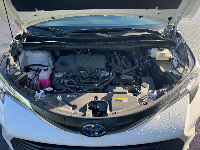 Photo 6 VIN: 5TDKRKEC5NS111340 - TOYOTA SIENNA LE 