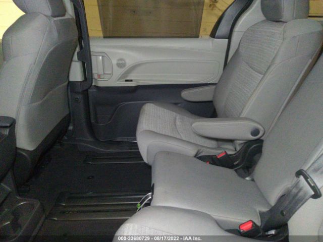 Photo 7 VIN: 5TDKRKEC5NS115145 - TOYOTA SIENNA 