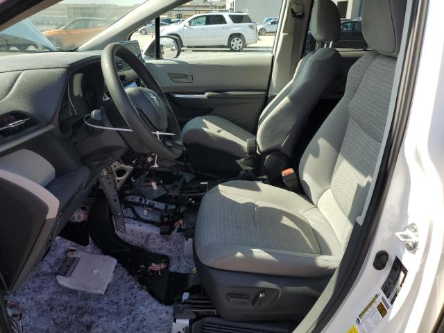 Photo 6 VIN: 5TDKRKEC5NS129725 - TOYOTA SIENNA LE 