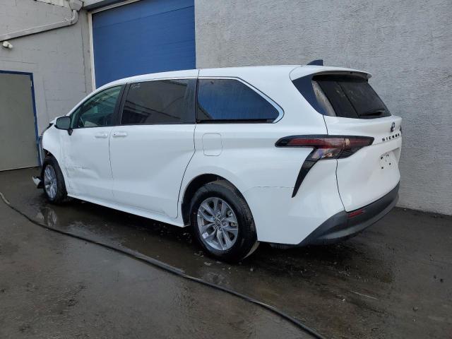 Photo 1 VIN: 5TDKRKEC5RS206907 - TOYOTA SIENNA LE 