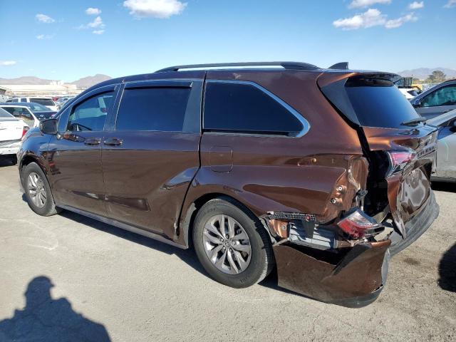 Photo 1 VIN: 5TDKRKEC6MS011827 - TOYOTA SIENNA 