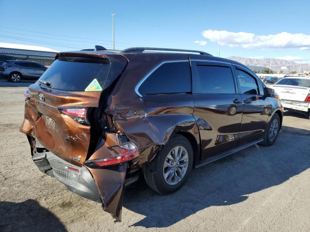 Photo 2 VIN: 5TDKRKEC6MS011827 - TOYOTA SIENNA 