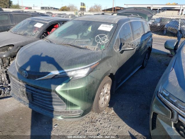 Photo 1 VIN: 5TDKRKEC6MS014551 - TOYOTA SIENNA 