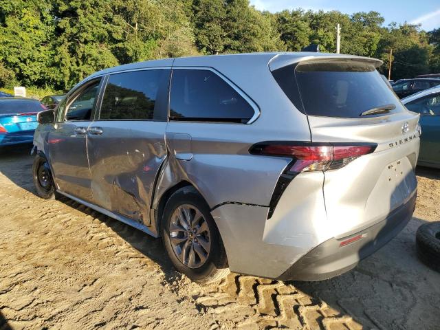 Photo 1 VIN: 5TDKRKEC6NS118152 - TOYOTA SIENNA LE 