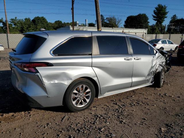 Photo 2 VIN: 5TDKRKEC7MS018589 - TOYOTA SIENNA LE 