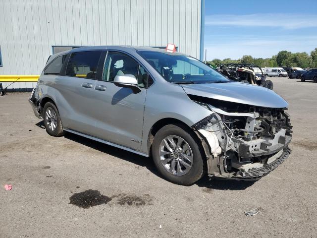 Photo 3 VIN: 5TDKRKEC7MS024313 - TOYOTA SIENNA LE 