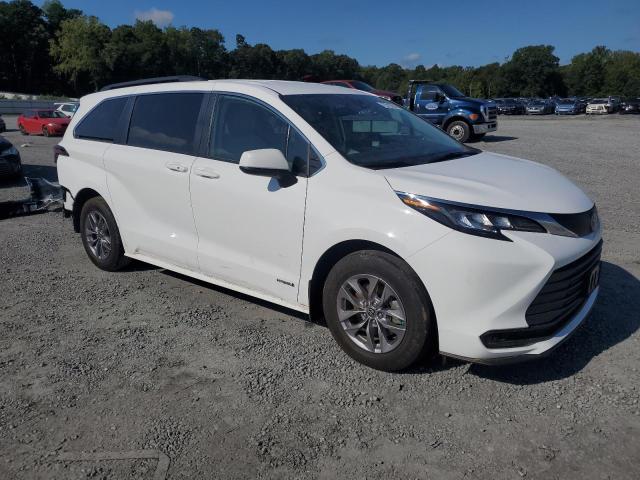 Photo 3 VIN: 5TDKRKEC7MS056579 - TOYOTA SIENNA LE 