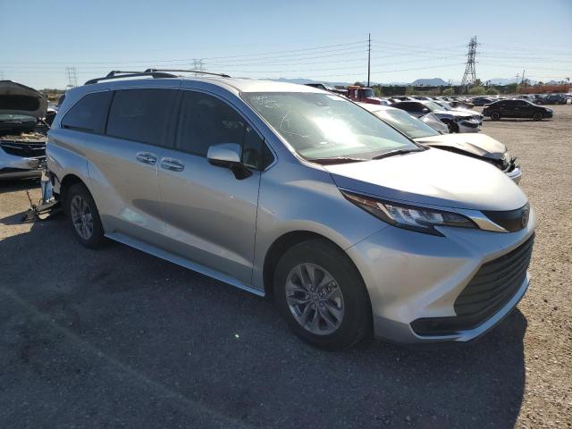 Photo 3 VIN: 5TDKRKEC7NS082391 - TOYOTA SIENNA LE 