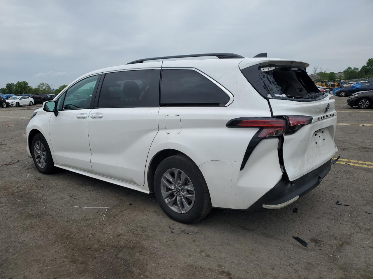 Photo 1 VIN: 5TDKRKEC8NS120243 - TOYOTA SIENNA 