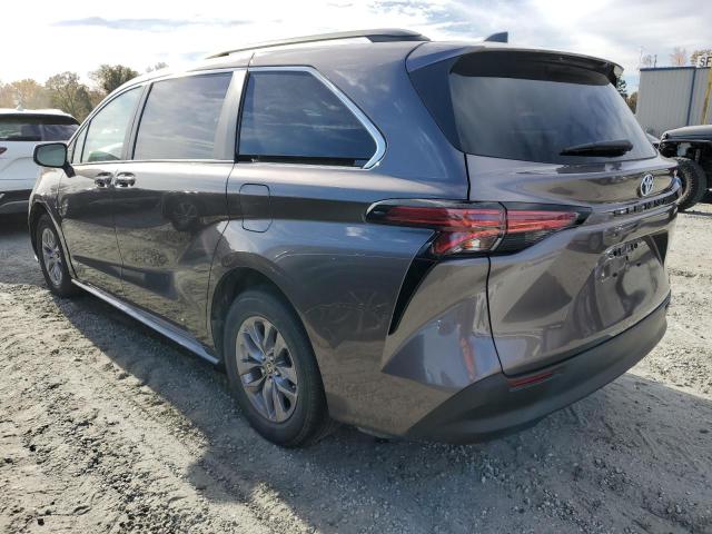 Photo 2 VIN: 5TDKRKEC9MS004967 - TOYOTA SIENNA LE 