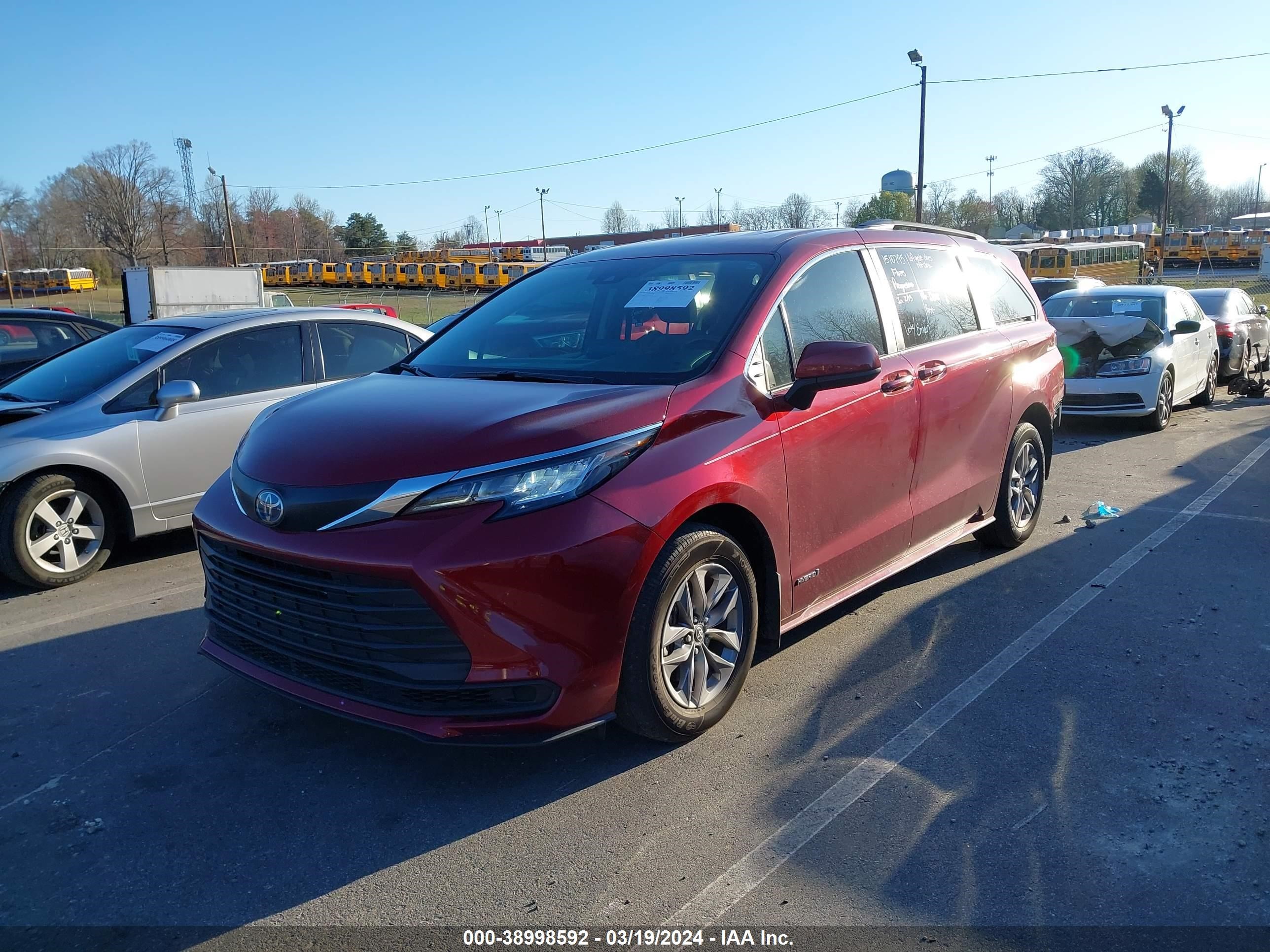 Photo 1 VIN: 5TDKRKEC9MS006329 - TOYOTA SIENNA 