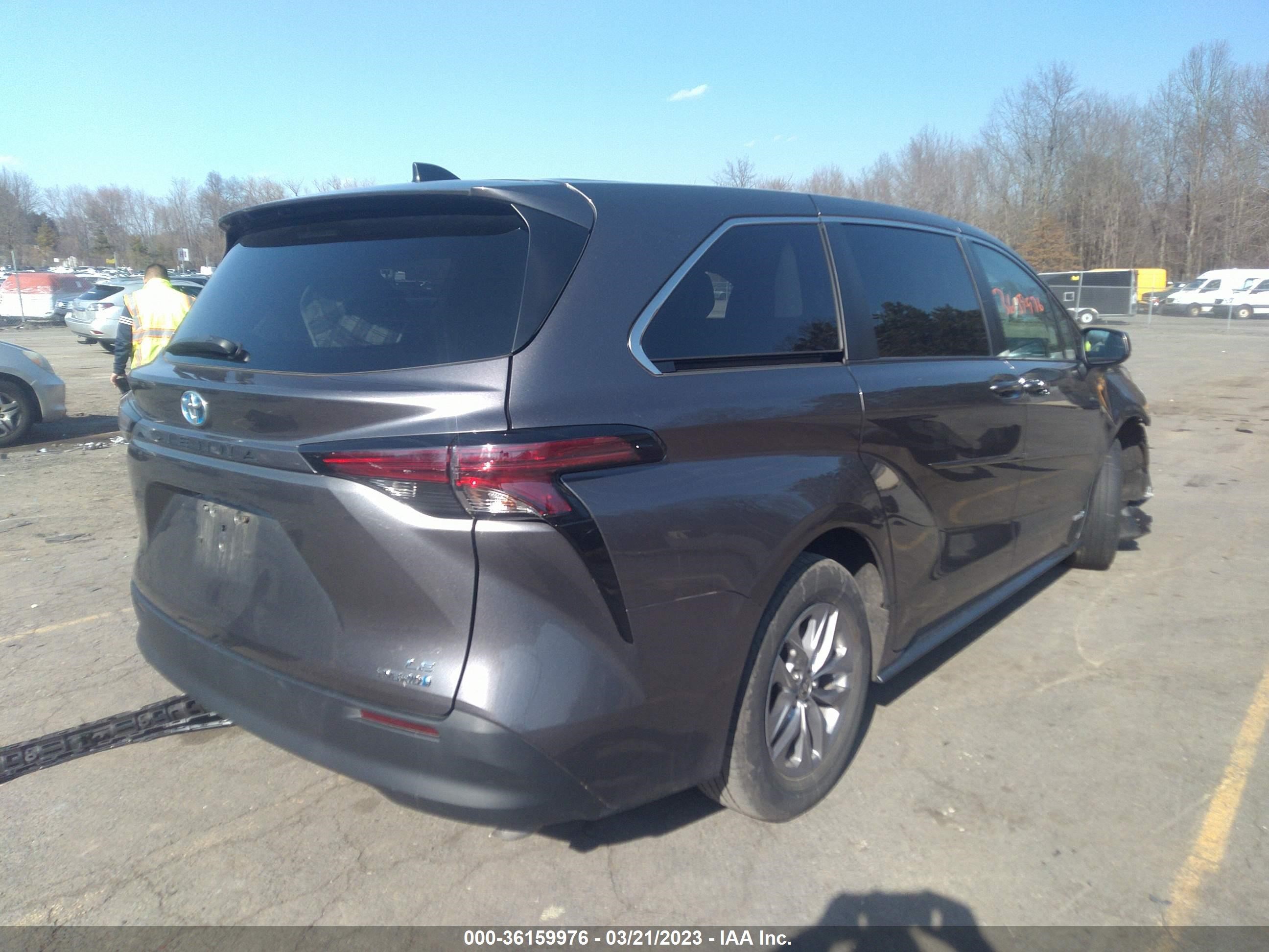 Photo 3 VIN: 5TDKRKEC9MS034194 - TOYOTA SIENNA 