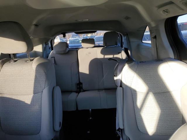 Photo 9 VIN: 5TDKRKEC9MS044837 - TOYOTA SIENNA LE 