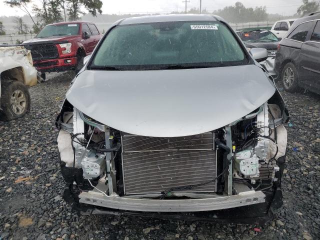 Photo 4 VIN: 5TDKRKEC9NS091044 - TOYOTA SIENNA LE 