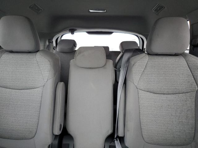 Photo 9 VIN: 5TDKRKEC9NS091044 - TOYOTA SIENNA LE 