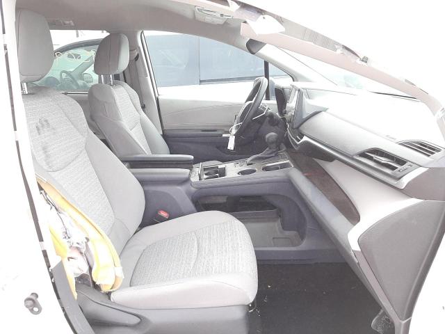 Photo 4 VIN: 5TDKRKEC9NS109803 - TOYOTA SIENNA LE 