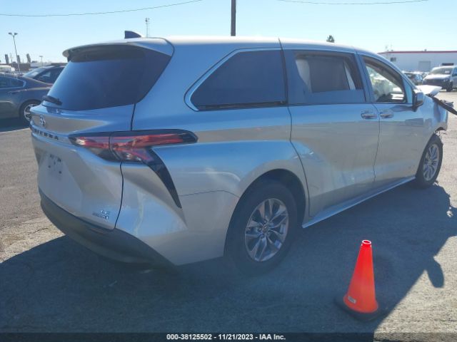 Photo 3 VIN: 5TDKRKECHMS047759 - TOYOTA SIENNA 