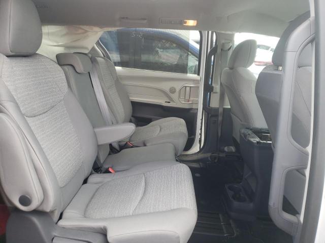 Photo 5 VIN: 5TDKRKECXMS027058 - TOYOTA SIENNA LE 