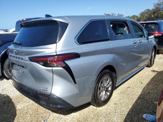 Photo 2 VIN: 5TDKRKECXMS044300 - TOYOTA SIENNA LE 