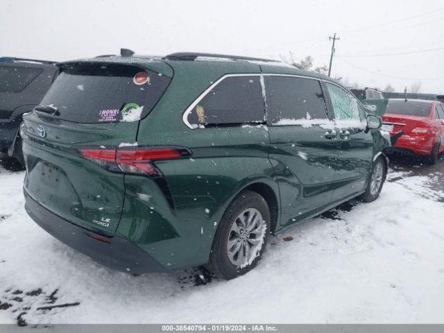 Photo 3 VIN: 5TDKRKECXMS063414 - TOYOTA SIENNA 