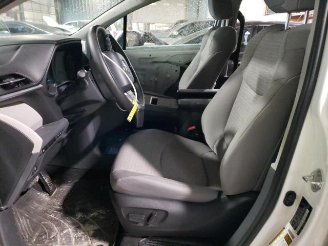 Photo 6 VIN: 5TDKRKECXNS095765 - TOYOTA SIENNA LE 