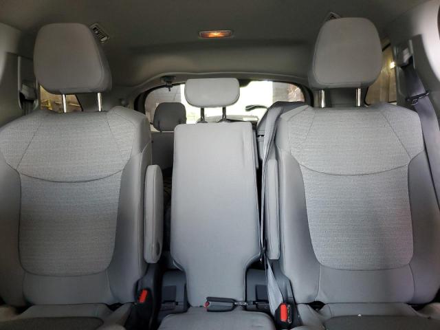 Photo 9 VIN: 5TDKSKFC1MS005680 - TOYOTA SIENNA LE 