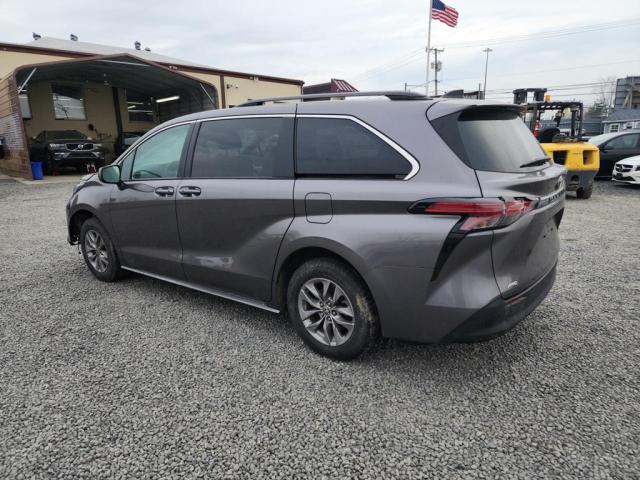 Photo 2 VIN: 5TDKSKFC3NS043123 - TOYOTA SIENNA LE 