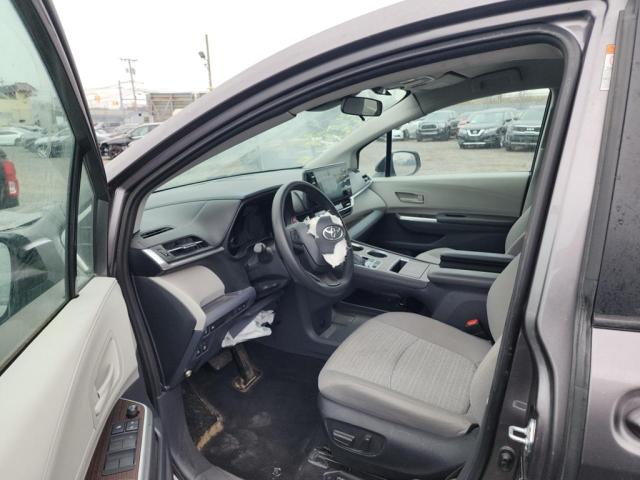 Photo 6 VIN: 5TDKSKFC3NS043123 - TOYOTA SIENNA LE 