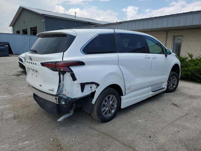 Photo 2 VIN: 5TDKSKFC4NS072338 - TOYOTA SIENNA LE 