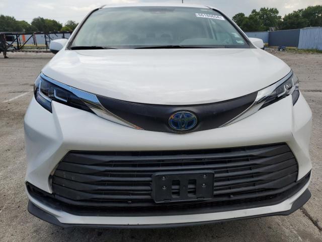 Photo 4 VIN: 5TDKSKFC4NS072338 - TOYOTA SIENNA LE 