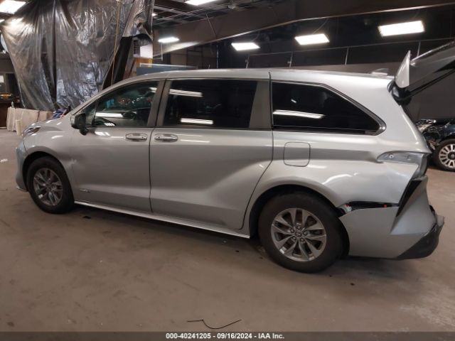 Photo 2 VIN: 5TDKSKFC5MS006055 - TOYOTA SIENNA 