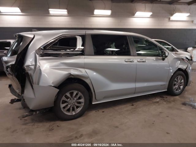 Photo 3 VIN: 5TDKSKFC5MS006055 - TOYOTA SIENNA 