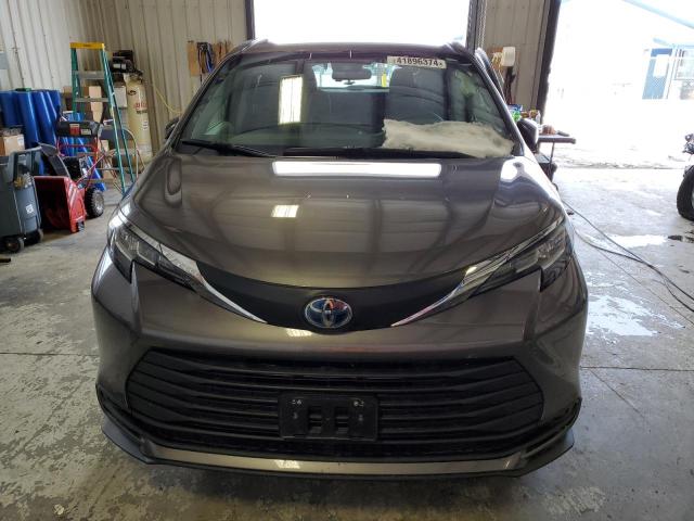 Photo 4 VIN: 5TDKSKFC5MS017444 - TOYOTA SIENNA LE 