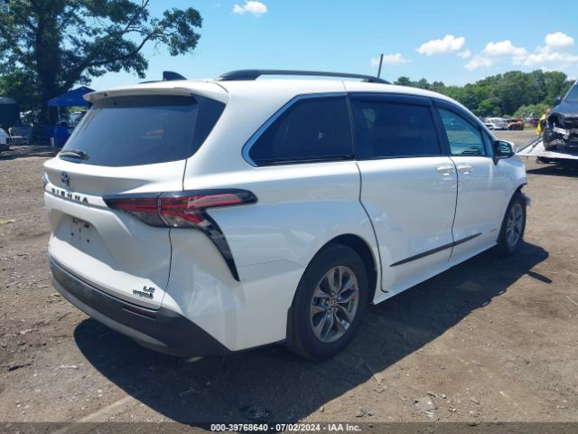 Photo 3 VIN: 5TDKSKFC5MS020215 - TOYOTA SIENNA 