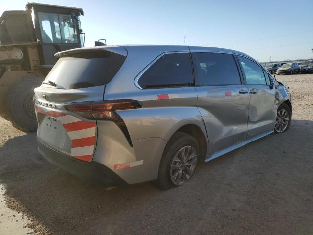 Photo 2 VIN: 5TDKSKFC5NS062210 - TOYOTA SIENNA LE 