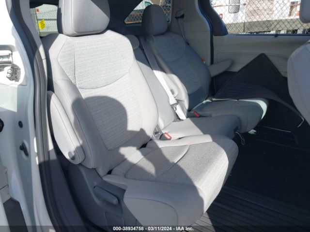 Photo 7 VIN: 5TDKSKFC6MS019767 - TOYOTA SIENNA 