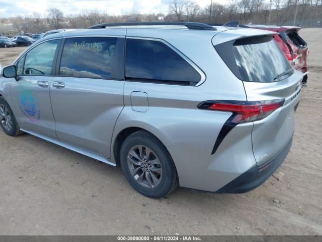 Photo 2 VIN: 5TDKSKFC7MS023858 - TOYOTA SIENNA 