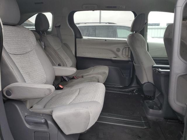 Photo 10 VIN: 5TDKSKFCXMS014040 - TOYOTA SIENNA LE 