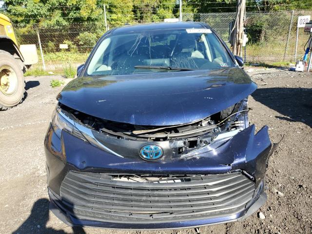 Photo 4 VIN: 5TDKSKFCXMS038144 - TOYOTA SIENNA LE 