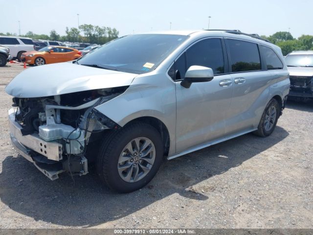 Photo 1 VIN: 5TDKSKFCXNS071159 - TOYOTA SIENNA LE 