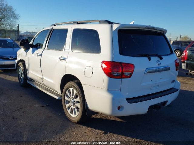 Photo 2 VIN: 5TDKY5G11BS031447 - TOYOTA SEQUOIA 