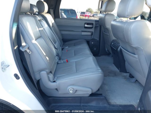 Photo 7 VIN: 5TDKY5G11BS031447 - TOYOTA SEQUOIA 