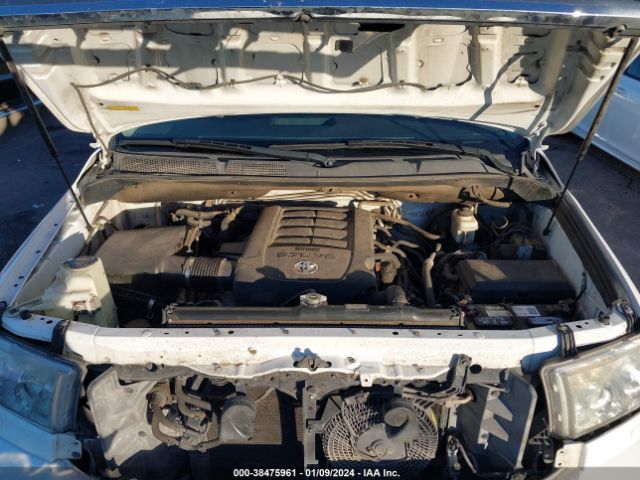 Photo 9 VIN: 5TDKY5G11BS031447 - TOYOTA SEQUOIA 