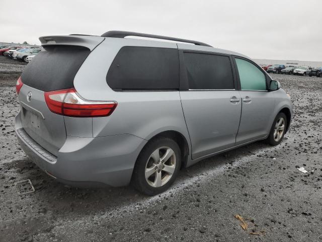 Photo 2 VIN: 5TDKZ3DC0HS769398 - TOYOTA SIENNA LE 