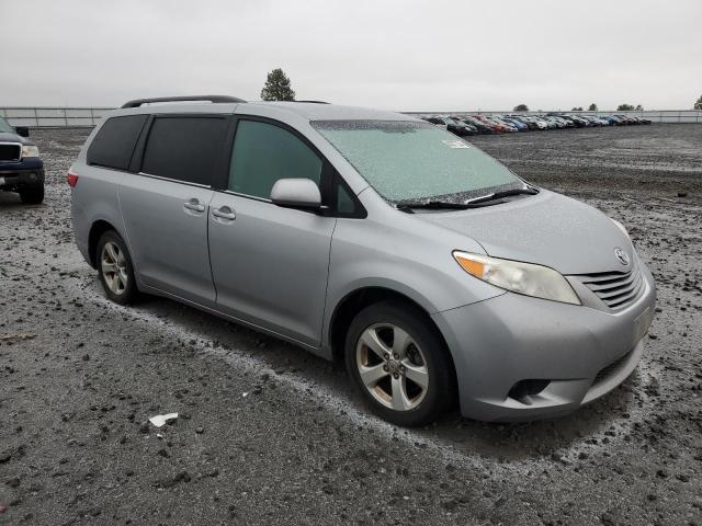 Photo 3 VIN: 5TDKZ3DC0HS769398 - TOYOTA SIENNA LE 