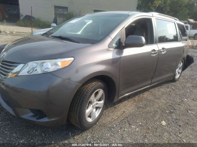 Photo 1 VIN: 5TDKZ3DC0HS788131 - TOYOTA SIENNA 