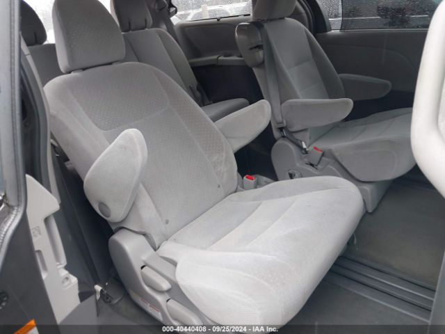 Photo 7 VIN: 5TDKZ3DC0HS810550 - TOYOTA SIENNA 