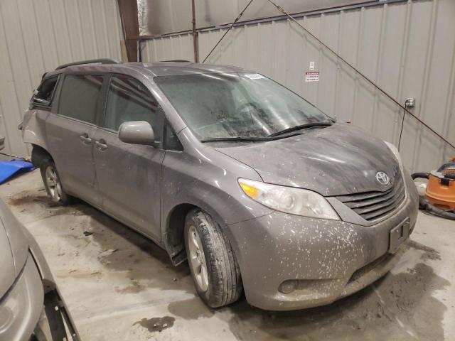 Photo 3 VIN: 5TDKZ3DC0HS868612 - TOYOTA SIENNA LE 