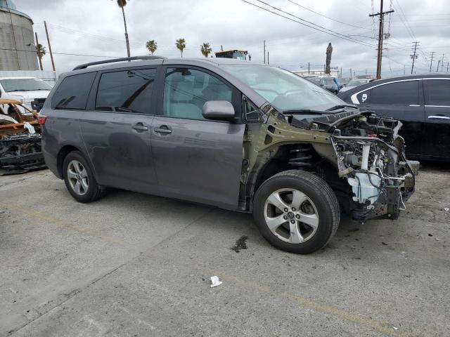 Photo 3 VIN: 5TDKZ3DC0JS937515 - TOYOTA SIENNA LE 